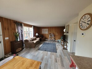 TV, DVD player, books, video library