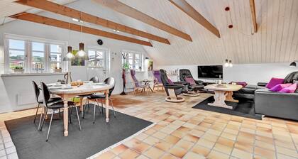 Stunning home in Roslev with kitchen