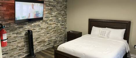 1 室のベッドルーム、低反発ベッド、WiFi