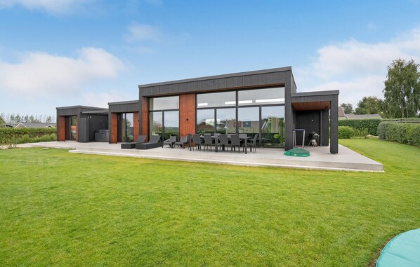 Outdoor dining - Awesome home in Haderslev with sauna (Haderslev)