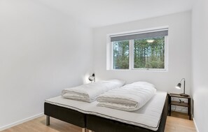 4 bedrooms, free WiFi