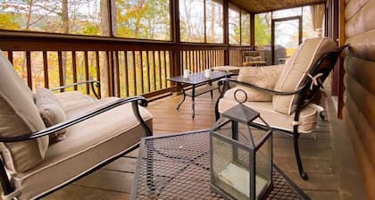 Acorn Lodge, the perfect log cabin get away.
