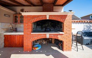 Outdoor dining - Lovely home in Galizana with WiFi (Galizana)