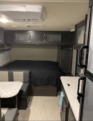 Room - Relaxing Night Stay Near DFW Airport (RV Rental with Delivery & Pick Up Only) (Hurst)