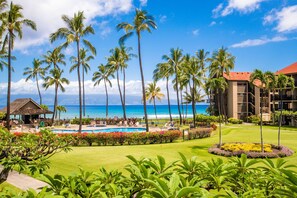 Lämmitetty uima-allas