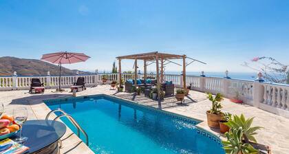 Nice home in Velilla-Taramay with WiFi