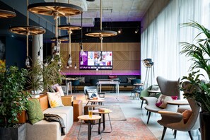 Lobby - Moxy Essen City (Essen)