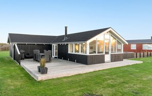 Exterior - Stunning home in Løkken with WiFi (Løkken)