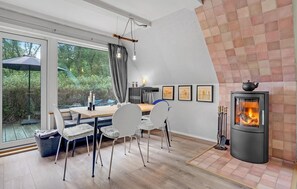 Dining - Awesome home in Bjerringbro with WiFi (Bjerringbro)