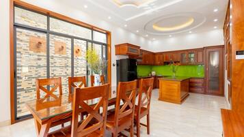 Tran Duy Villa | In-room dining