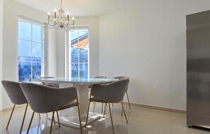 Dining - Stunning home in Zmijavci (Zmijavci)