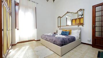 1 camera, Wi-Fi, accesso in sedia a rotelle