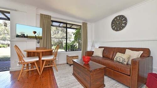 Olive Grove 1 Studio with share pool in Central Vineyards