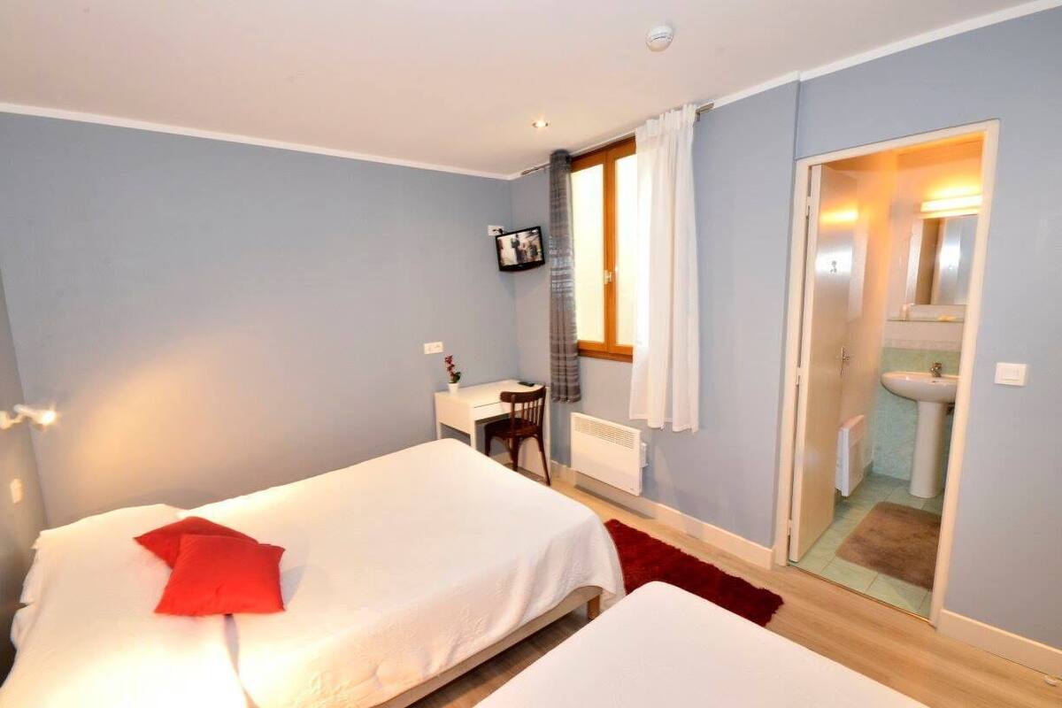 Bureau, Wi-Fi gratuit, draps fournis