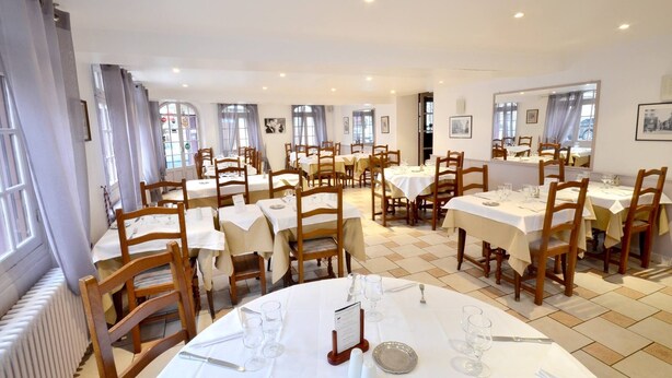 Dîner servi sur place