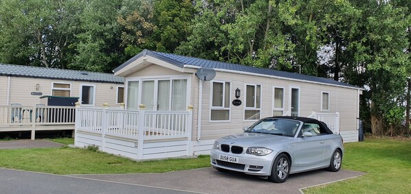 Exterior - Home From Home Caravan in Lowestoft (Lowestoft)