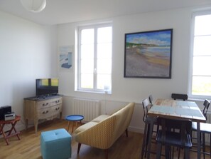 TV - L'Horizon, duplex with terrace, sea vue (Hautot-sur-Mer)
