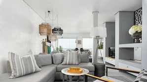 Luxury Apartment | Living area | 45-inch flat-screen TV with cable channels, TV - Ocean View Drive 119B (Cape Town)