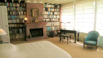 4 slaapkamers, een strijkplank/strijkijzer, gratis wifi