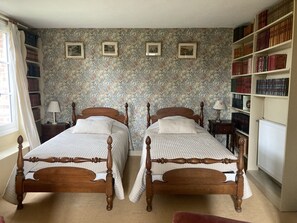 4 chambres, fer et planche à repasser, Wi-Fi gratuit