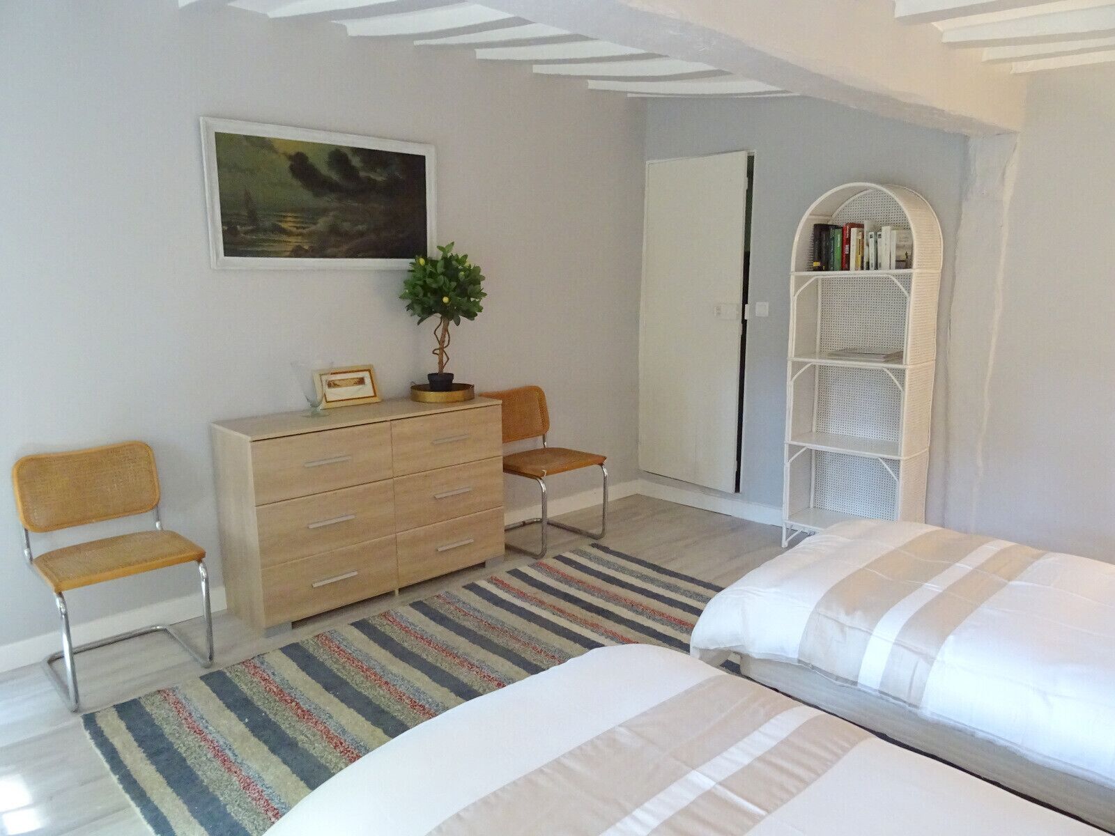 2 Schlafzimmer, Bügeleisen/Bügelbrett, kostenloses WLAN