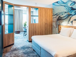 Caja de seguridad en la habitación, escritorio y wifi gratis