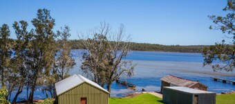 Bayview - Absolute Waterfront with Jetty - 5 Mins to Hyams Beach
