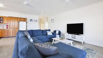 Fernseher, Netflix, Streaming-Dienste, Stereoanlage