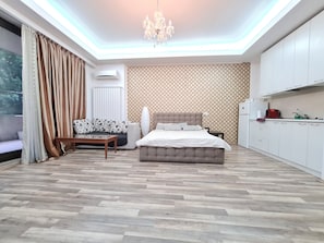Apartment | 1 bedroom, iron/ironing board, free WiFi, bed sheets - Stunning 1-bed Apartment in București (Bucharest)