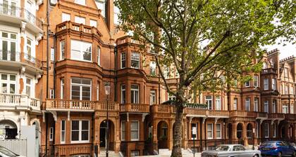 3 Sloane Gardens by UnderTheDoormat