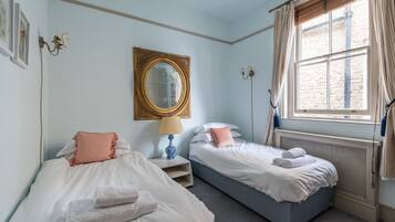 Grand House, Garden View (3 Bedrooms)