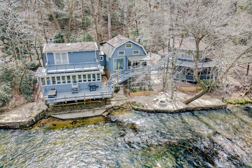 Large Rustic River House @ Ellijay w HOT TUB