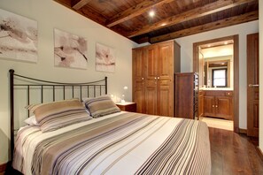 3 quartos, ferros/tábuas de passar roupa, Wi-Fi de cortesia