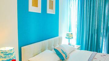 In-room safe, iron/ironing board, free WiFi