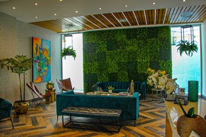 Lobby sitting area - Tower Central - New Luxury - Ocean view (Santo Domingo)