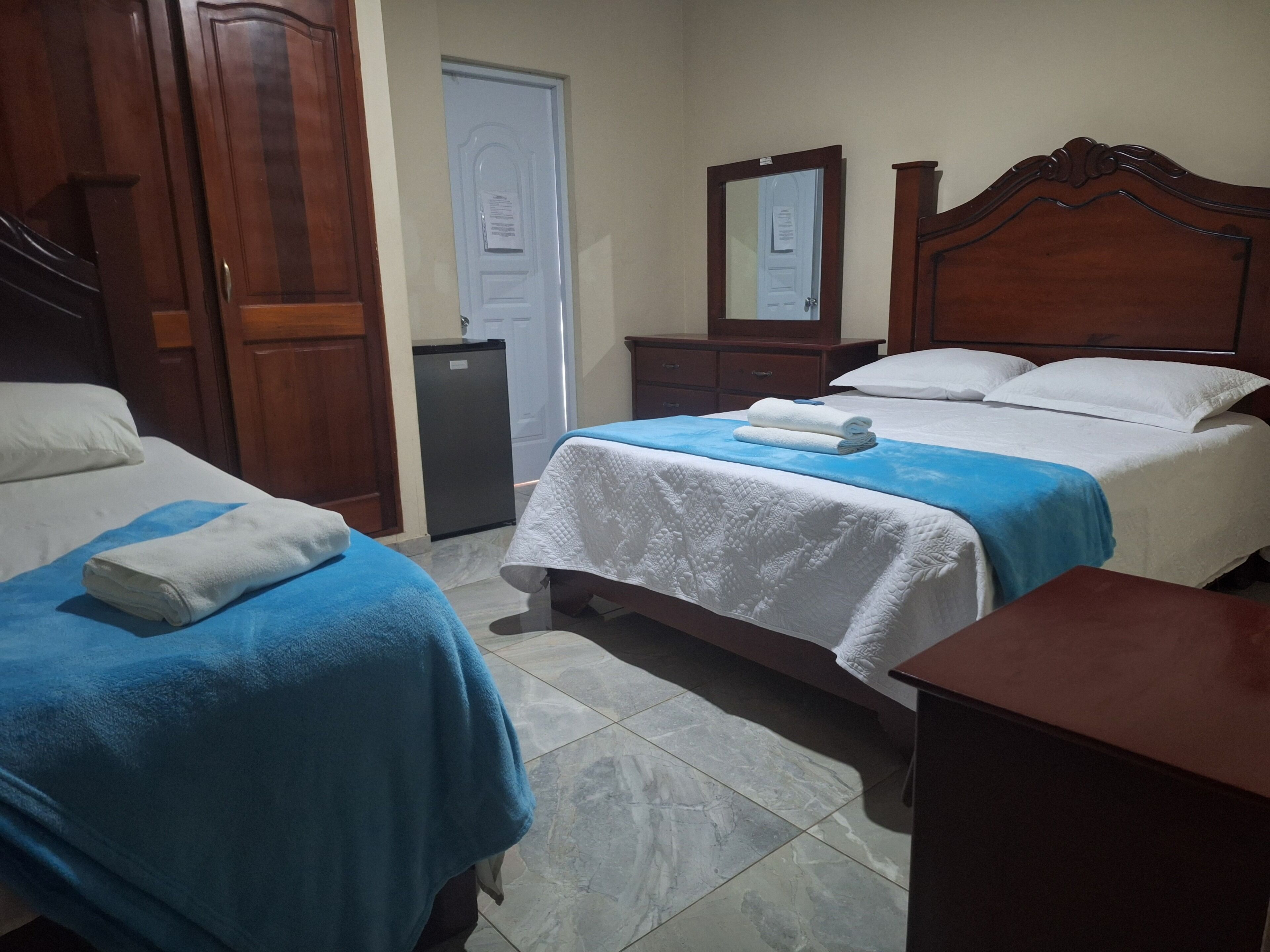 Family Studio Suite | Premium bedding, Tempur-Pedic beds, laptop workspace, blackout drapes