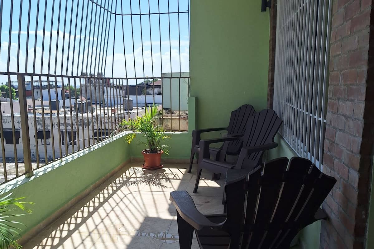 Departamento Confort, para no fumadores, vista a la ciudad | Terraza o patio