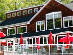 Exterior - Luxury Cottage, Rocky Crest Golf Resort, Lake Joseph (MacTier)