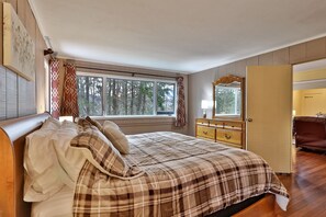 3 bedrooms, desk, iron/ironing board, free WiFi - Beautiful year round location! (Killington)