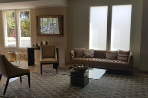 TV, DVD player, offices