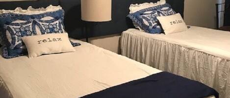 2 Schlafzimmer, Schreibtisch, kostenloses WLAN, Bettwäsche