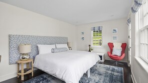 5 slaapkamers, een strijkplank/strijkijzer, internet, beddengoed