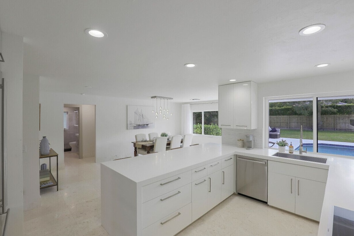 Photo 8 of Modern Oasis: Private Beach Access. Minutes from Downtown & Optional Golf Cart