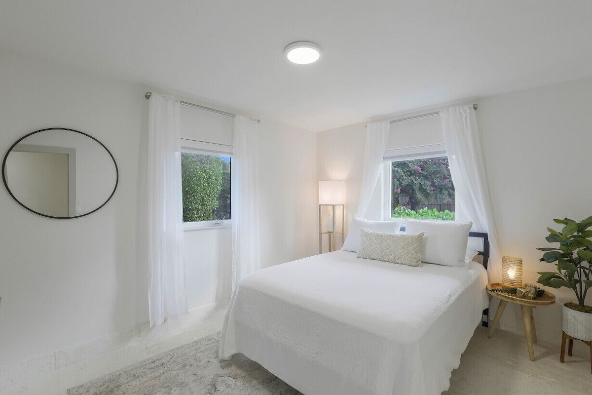 Photo 24 of Modern Oasis: Private Beach Access. Minutes from Downtown & Optional Golf Cart