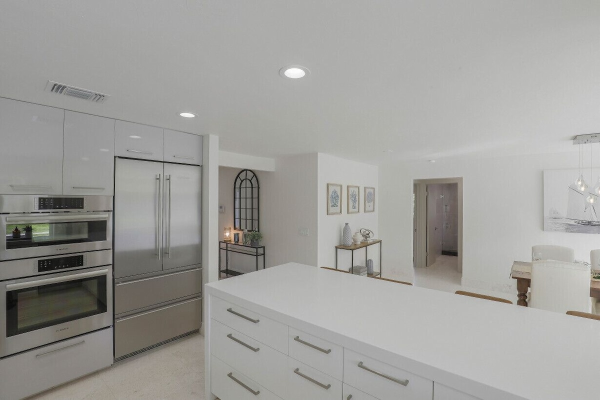 Photo 6 of Modern Oasis: Private Beach Access. Minutes from Downtown & Optional Golf Cart