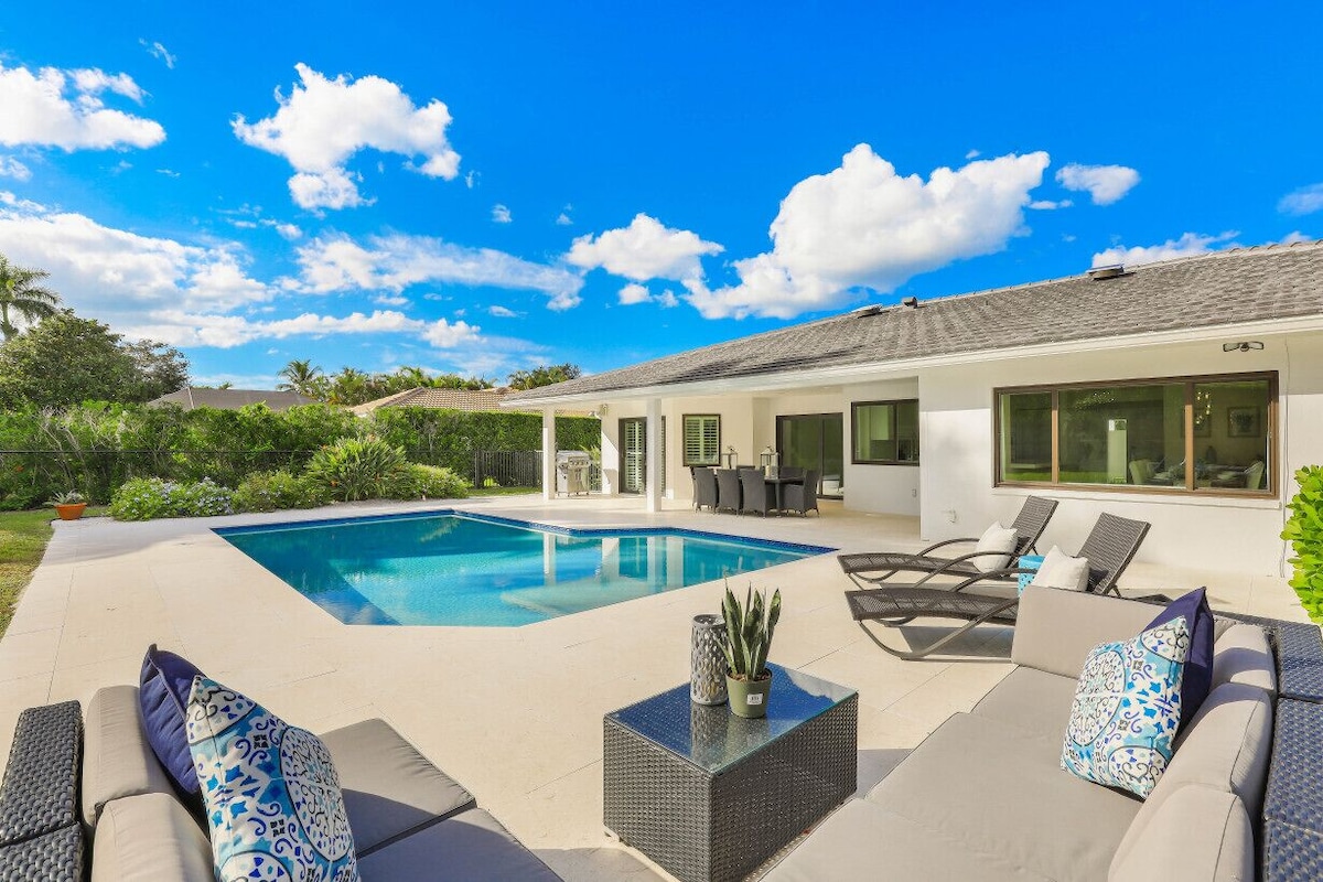 Photo 27 of Modern Oasis: Private Beach Access. Minutes from Downtown & Optional Golf Cart