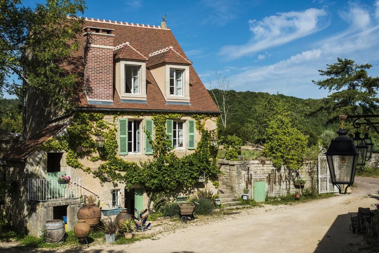 الإطلالة من المنشأة