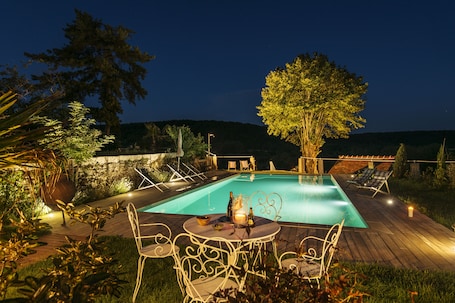 Outdoor pool, a heated pool