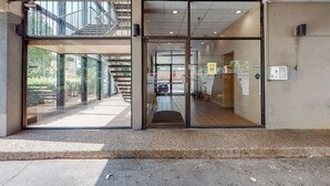 Uklassifisert bilde, 3 av 48, knapp