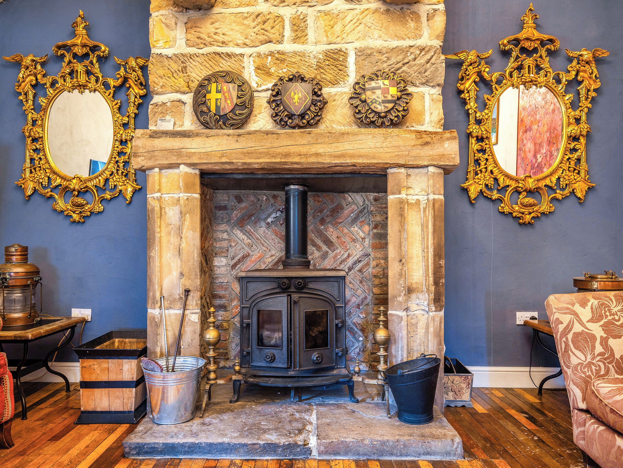 المنشأة من الداخل